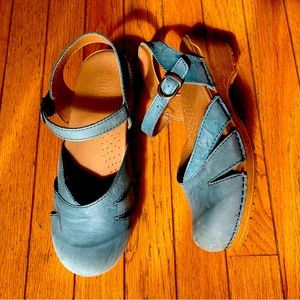 Turquoise leather sanita clog sandals size 39, size 8